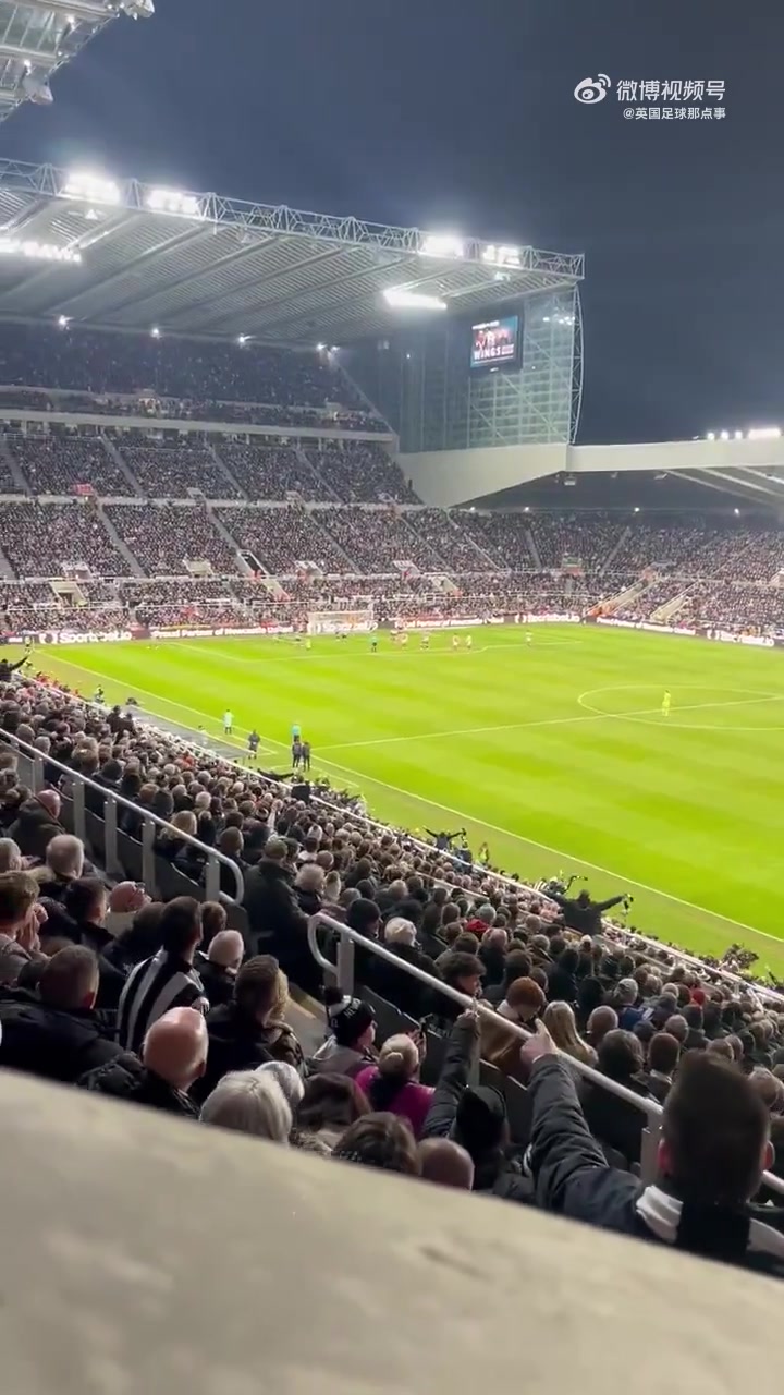 mk体育【球迷玩梗】纽卡球迷嘲讽阿尔特塔：阿尔特塔，一定是球的问题！